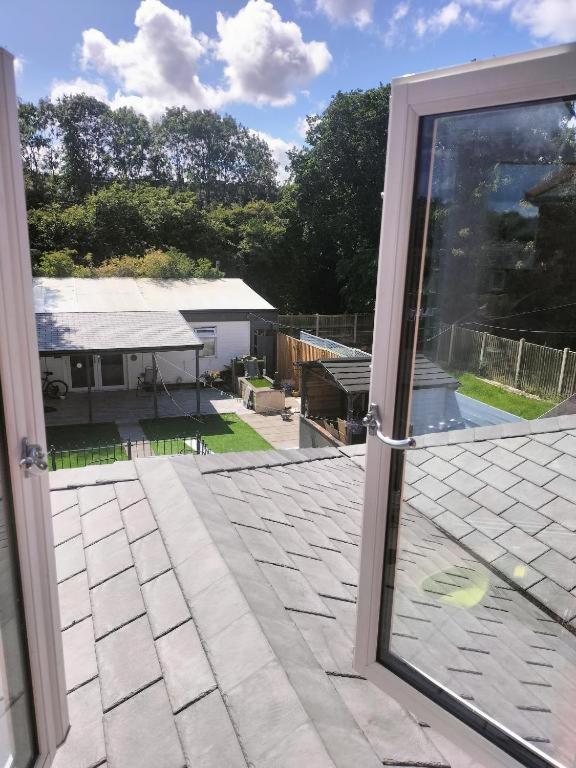 Accomadation Wrexham Ngoại thất bức ảnh