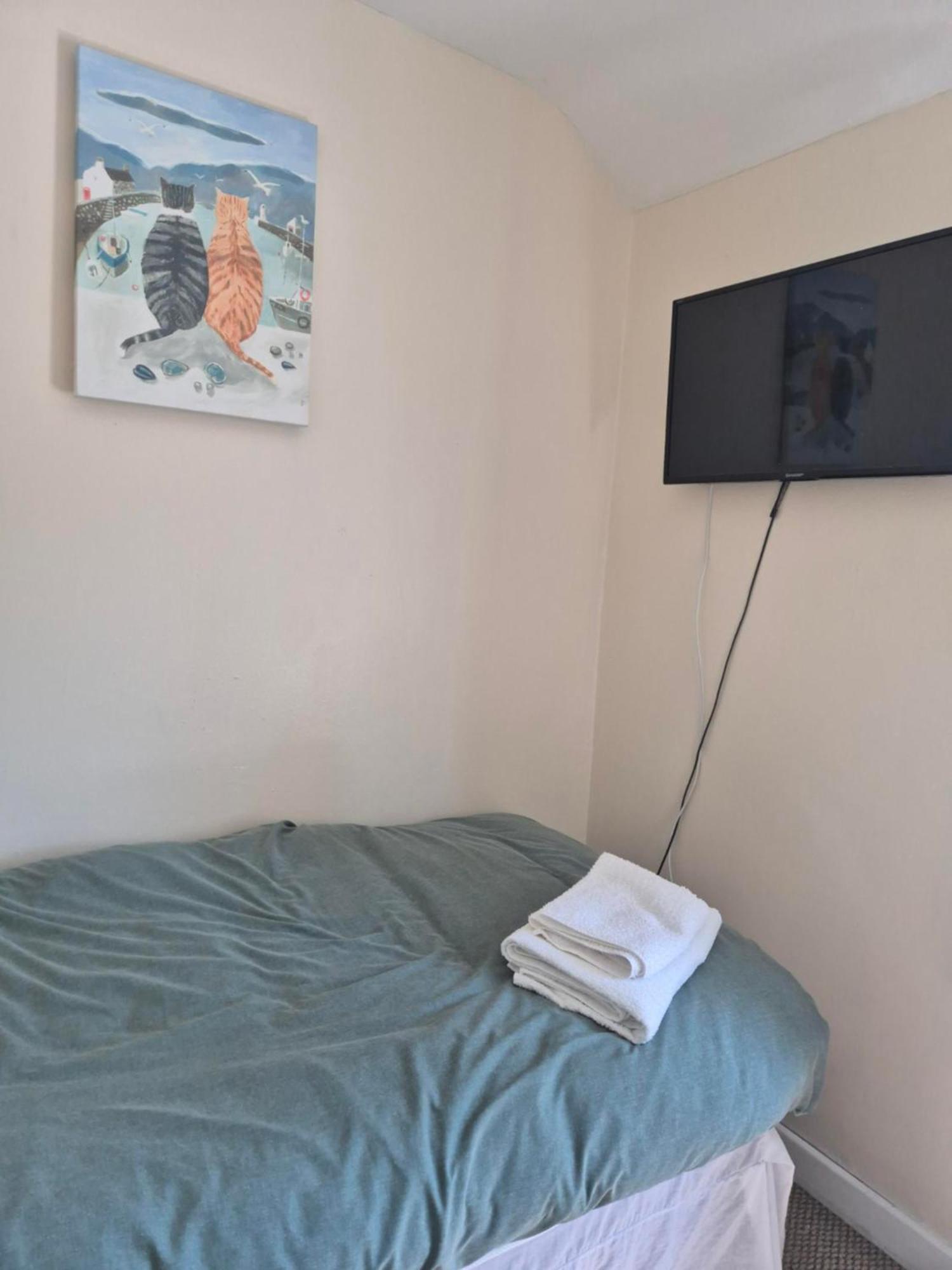 Accomadation Wrexham Ngoại thất bức ảnh